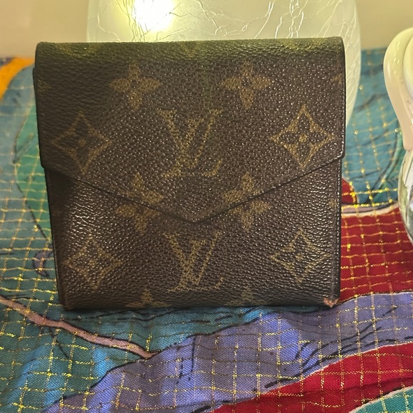 Vintage Louis Vuitton Bi-fold wallet. - Picture 2 of 16